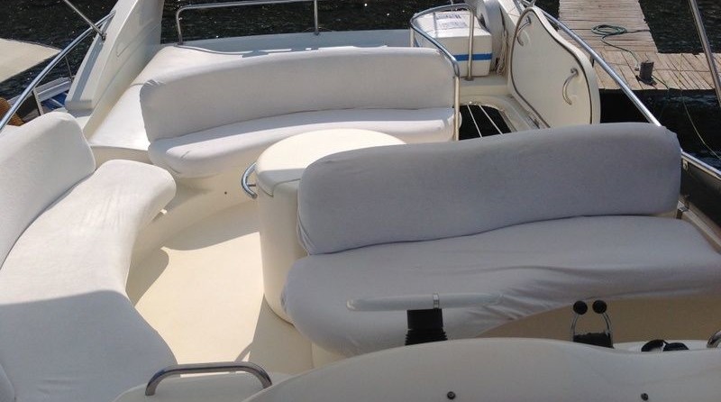Azimut 46
