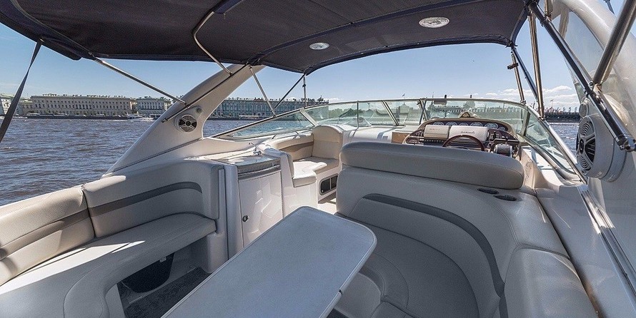 Chaparral 330 Signature