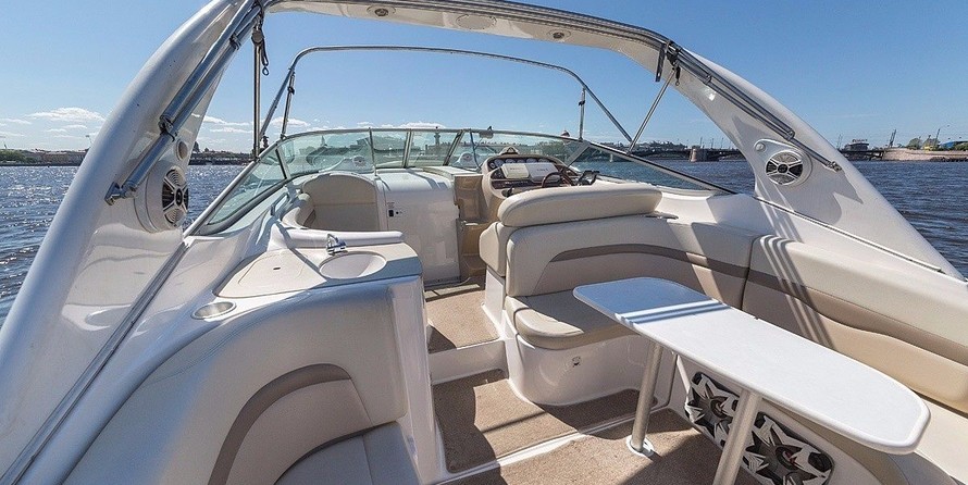 Chaparral 330 Signature