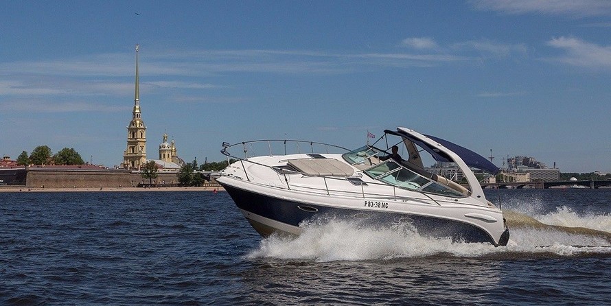 Chaparral 330 Signature