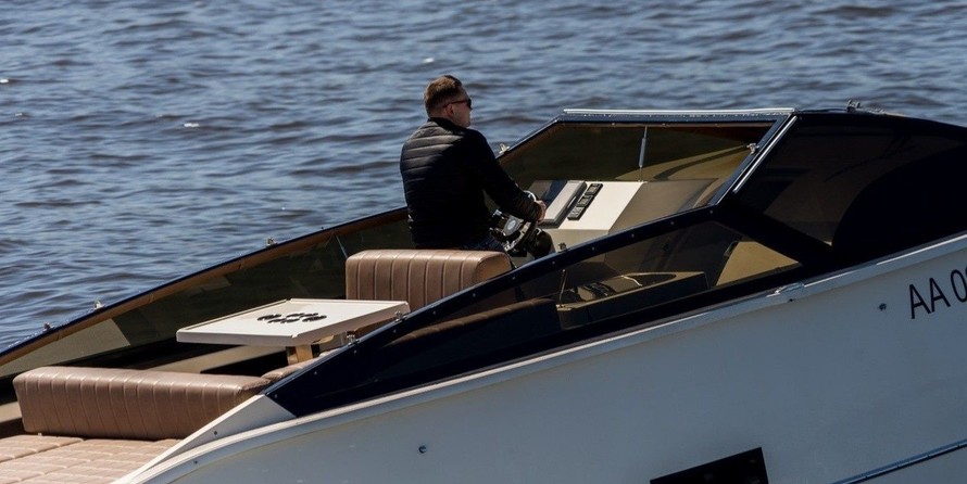 Velvette Cruiser 33 Intelligent