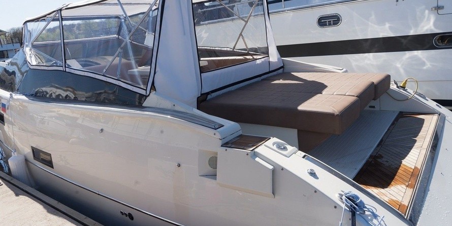 Velvette Cruiser 33 Intelligent