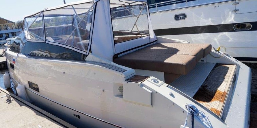 Velvette Cruiser 33 Intelligent