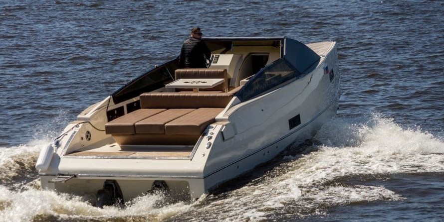 Velvette Cruiser 33 Intelligent