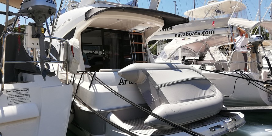 Beneteau Antares 36