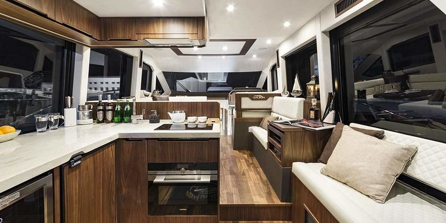 Galeon 460 Fly