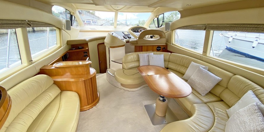 Azimut 46