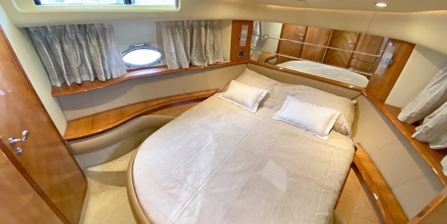 Azimut 46