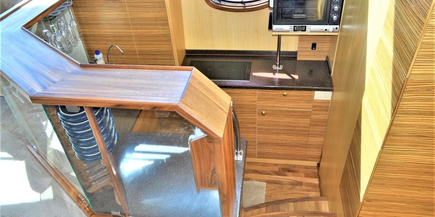 Maxum 2400