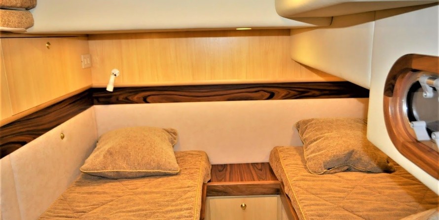 Maxum 2400