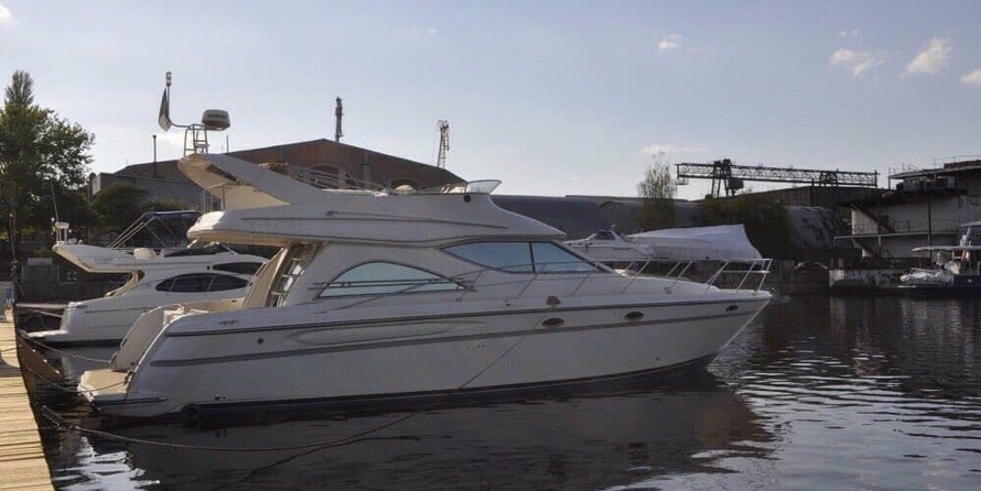 Maxum 2400