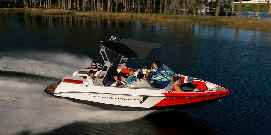 Super Air Nautique 210