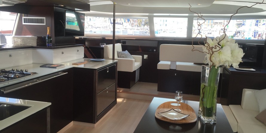 Fountaine Pajot Cumberland 47