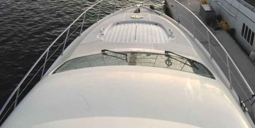 Azimut 68