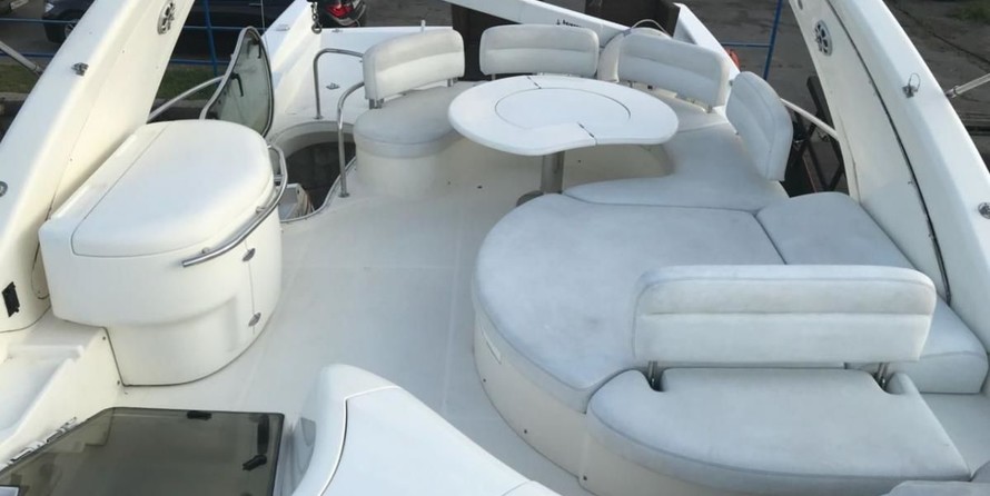 Azimut 68