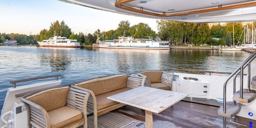 Fairline 74 Squadron