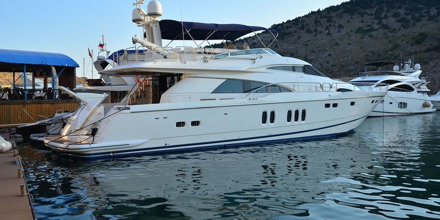 Fairline 74 Squadron