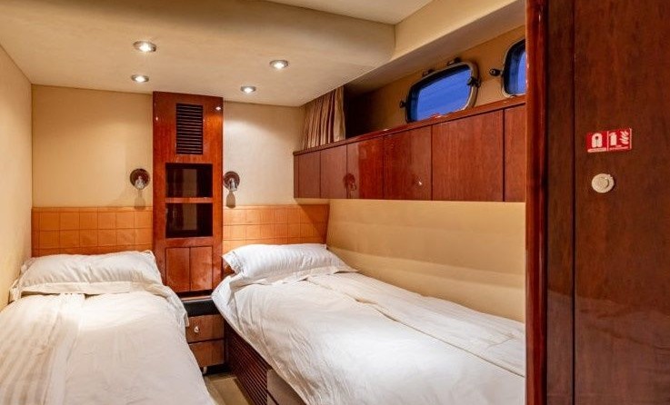 Fairline 74 Squadron