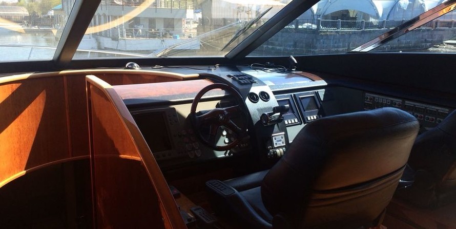 Fairline 74 Squadron