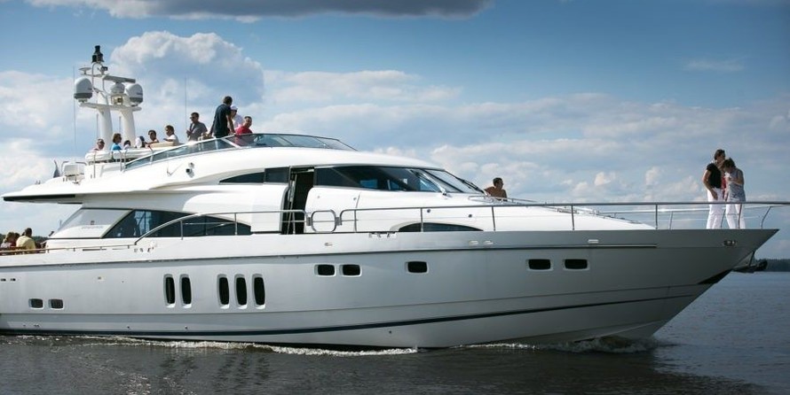 Fairline 74 Squadron
