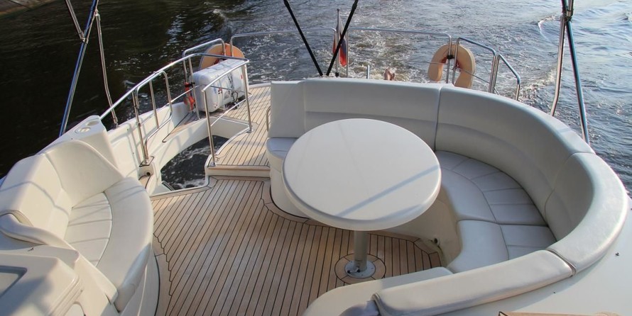 Carver 56 Voyager SE