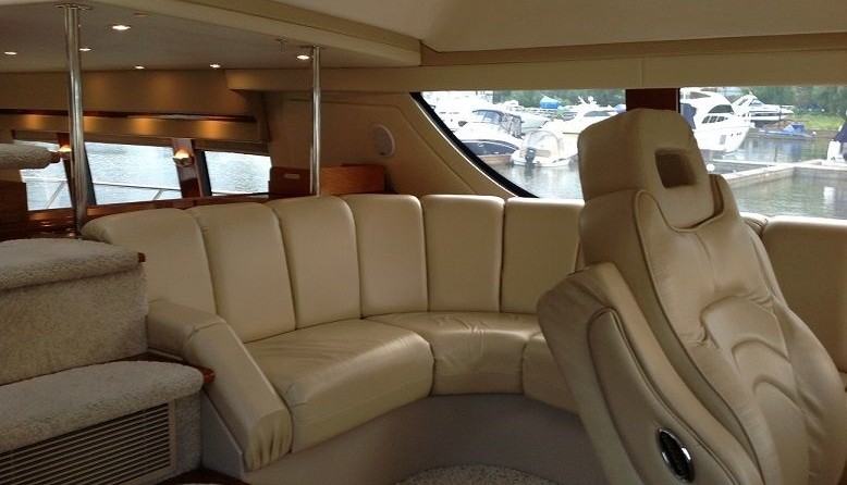 Carver 56 Voyager SE