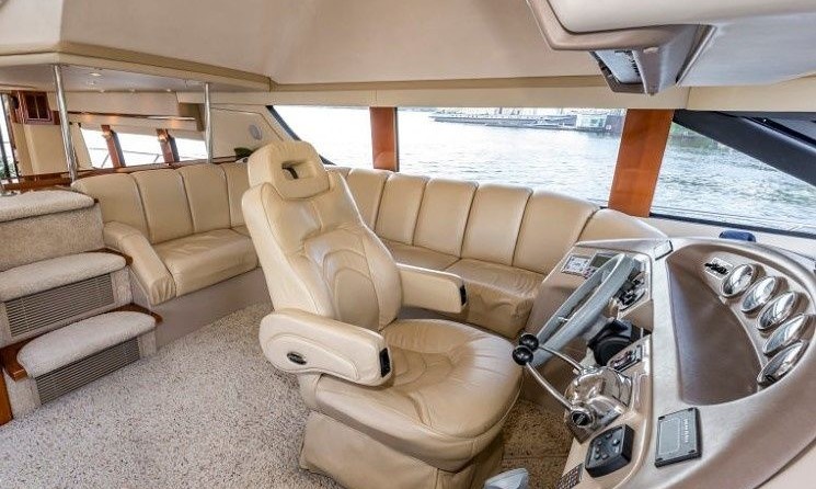 Carver 56 Voyager SE