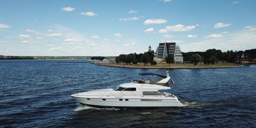 Fairline Squadron 59