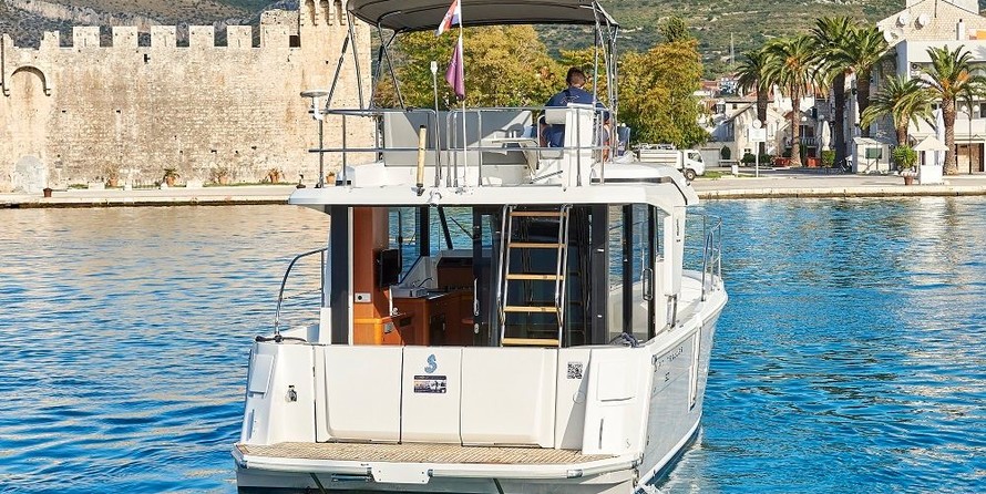 Beneteau Swift Trawler 30