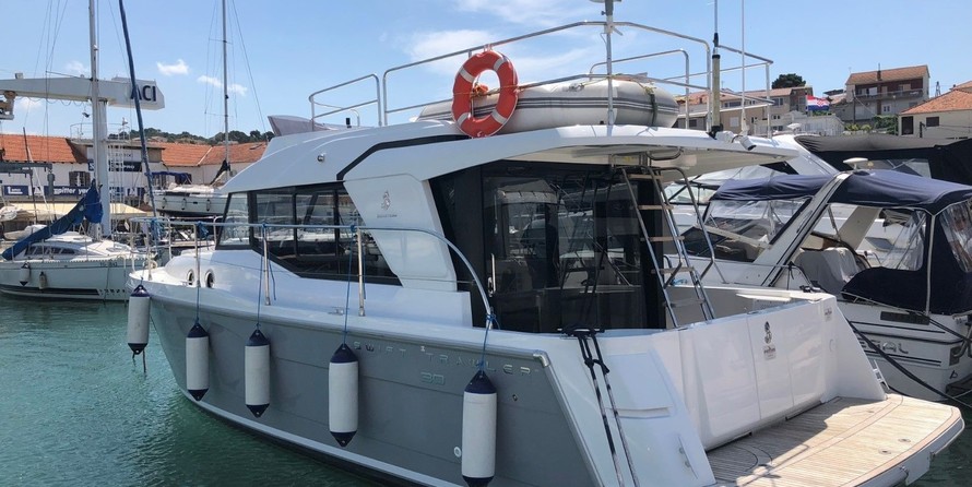 Beneteau Swift Trawler 30