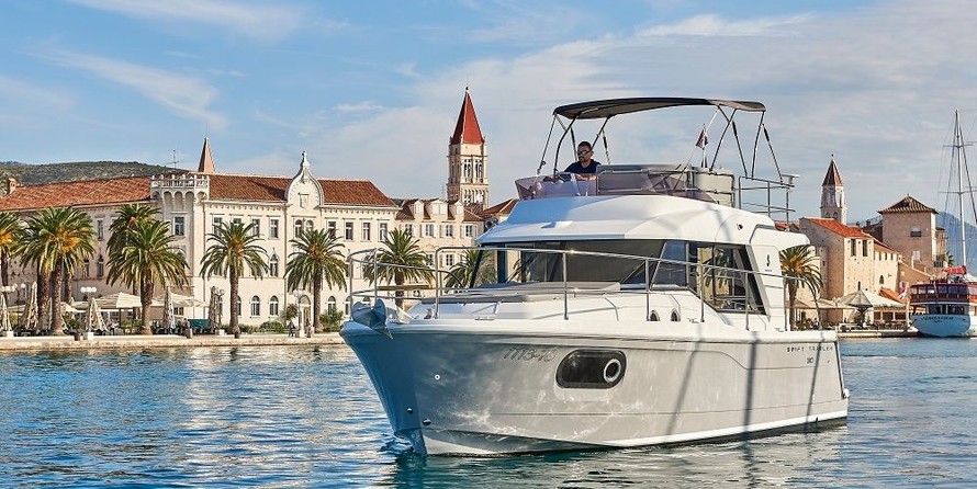 Beneteau Swift Trawler 30