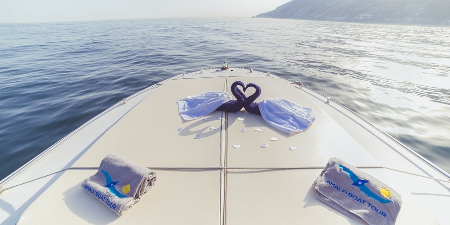 Tornado 38 Cruising