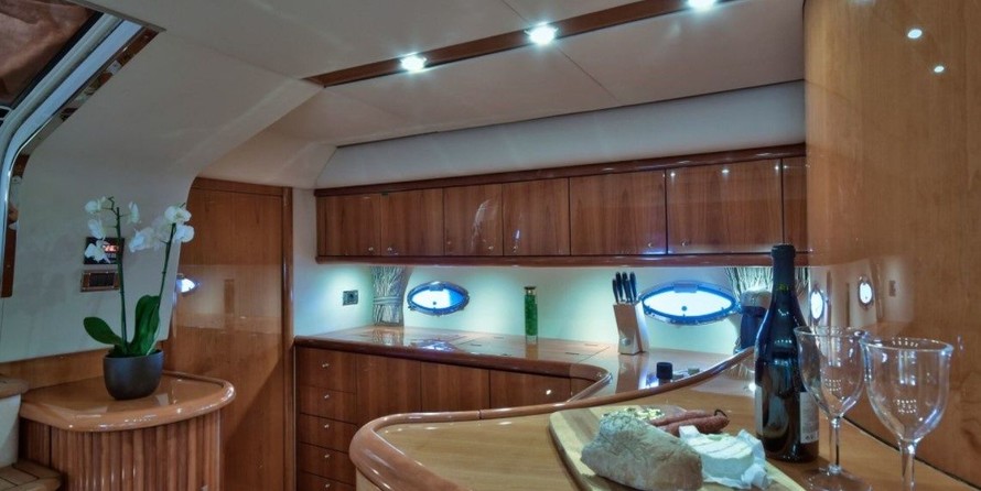 Sunseeker Camargue 50