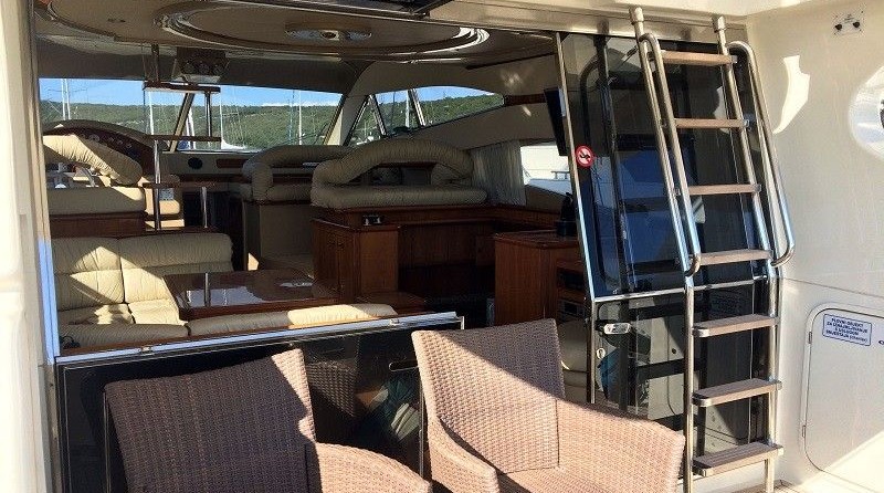 Ferretti 460