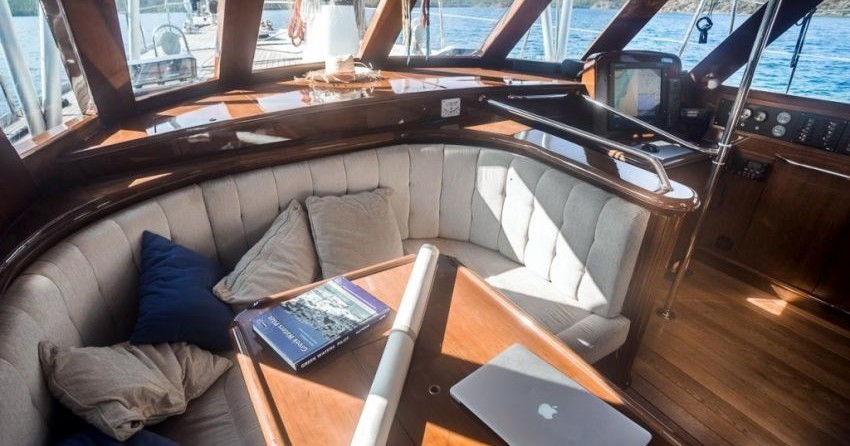 Custom built under lloyds class 100a1 nordia 61 ketch