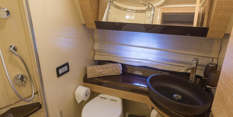 Azimut 60