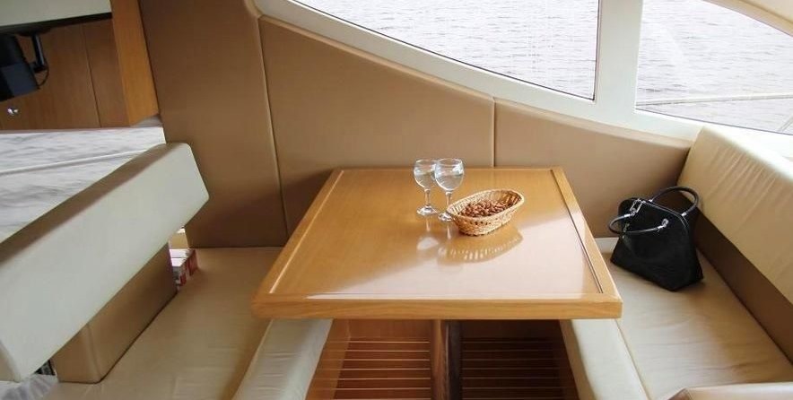 Gulf Craft Majesty 44