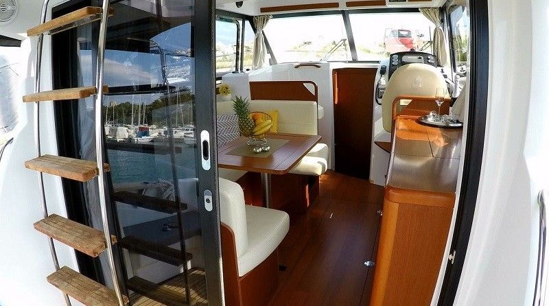 Beneteau Antares 30