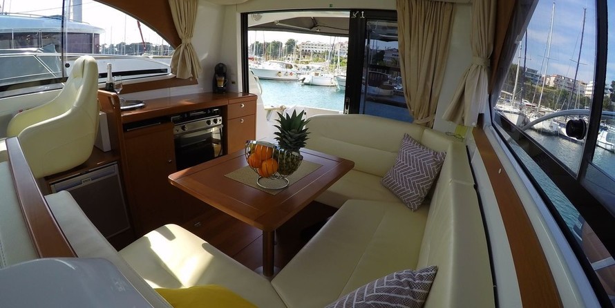 Beneteau Antares 30