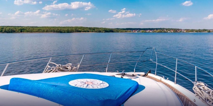 Majesty yachts gulf craft 66