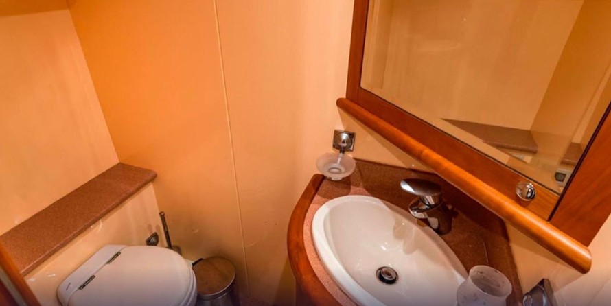 Majesty yachts gulf craft 66