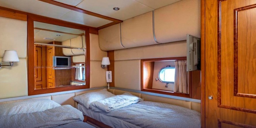 Majesty yachts gulf craft 66