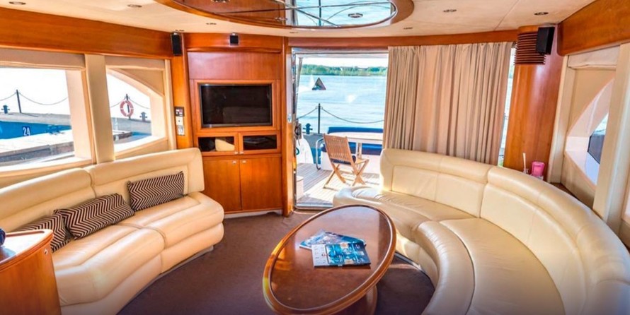 Majesty yachts gulf craft 66