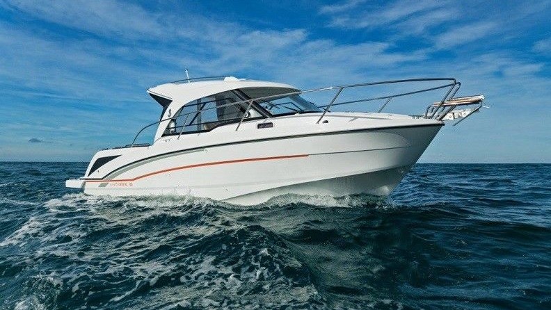 Beneteau Antares 8