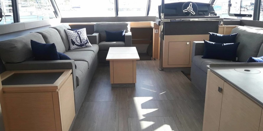 Fountaine Pajot Helia 44
