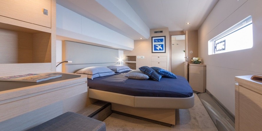 Fountaine Pajot Helia 44