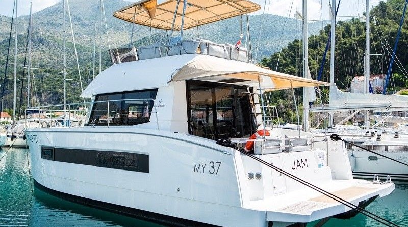 Fountaine Pajot MY 37