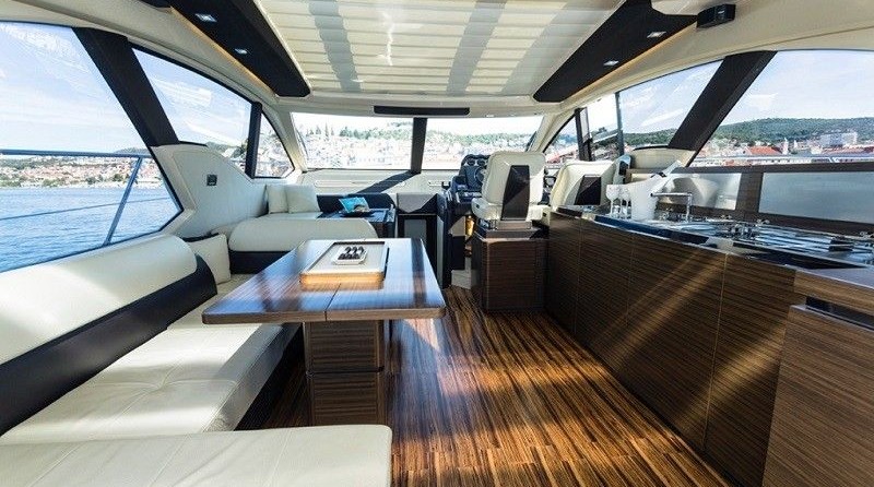 Azimut 55