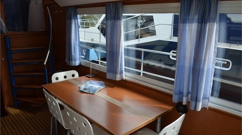 De Alm Almtrawler 1200 AD