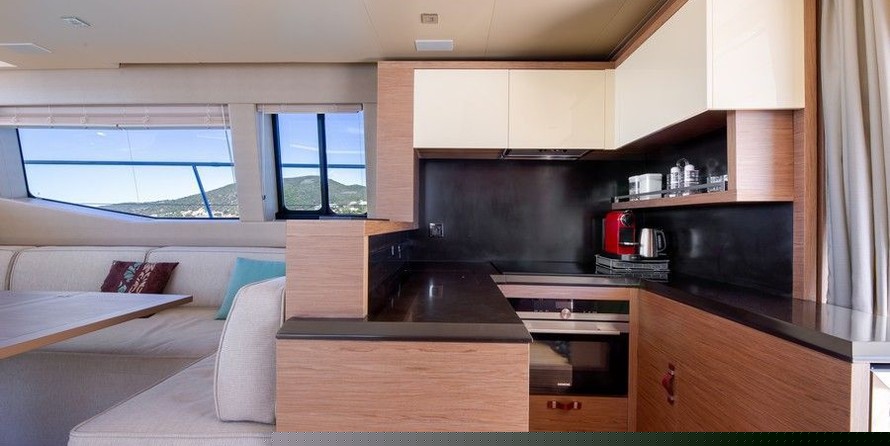 Beneteau Monte Carlo 6